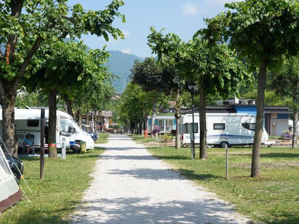 campinglago de angebot-camping-mit-seeblick-belluno-dolomiten 007